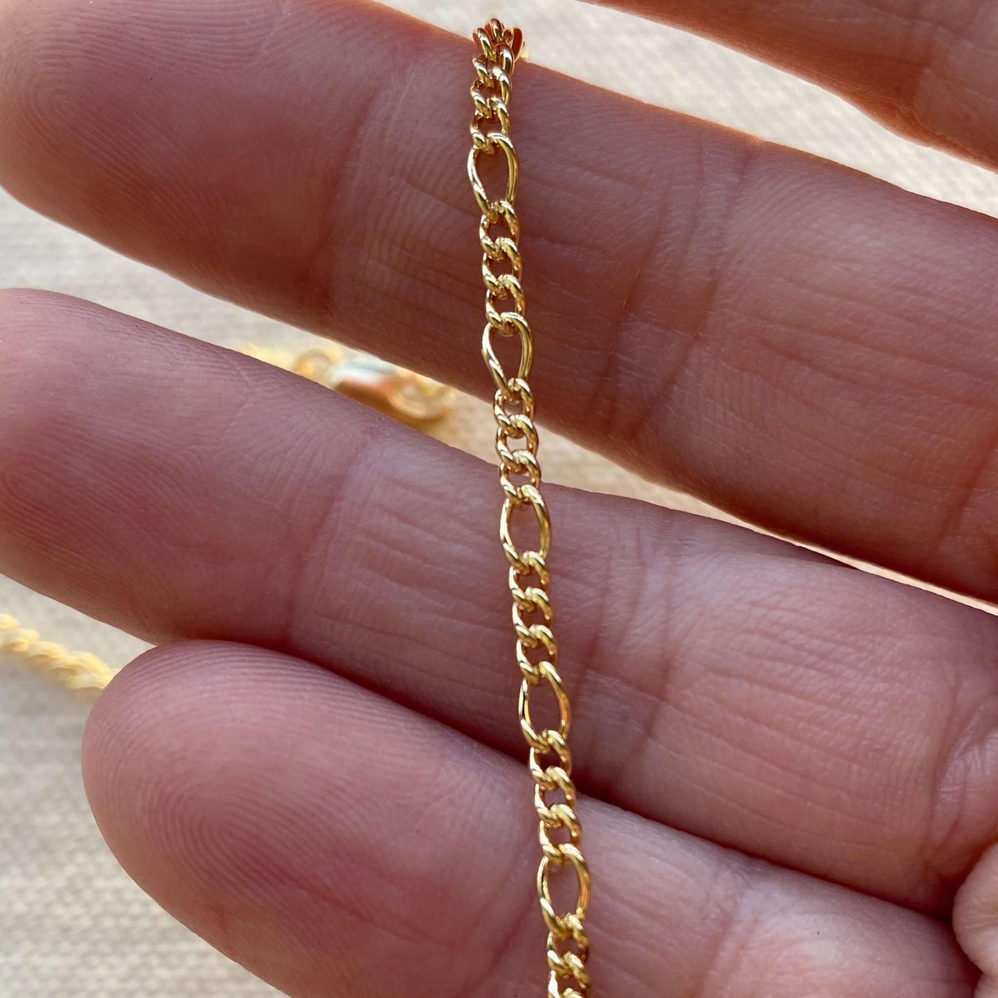 Bracelet 18k Gold Filled 2mm Rounded 3x1 Figaro Chain - HERS