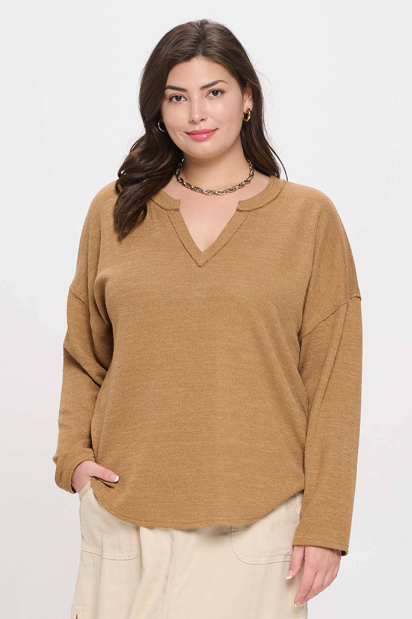 Everyday Notch Neck Curvy Top