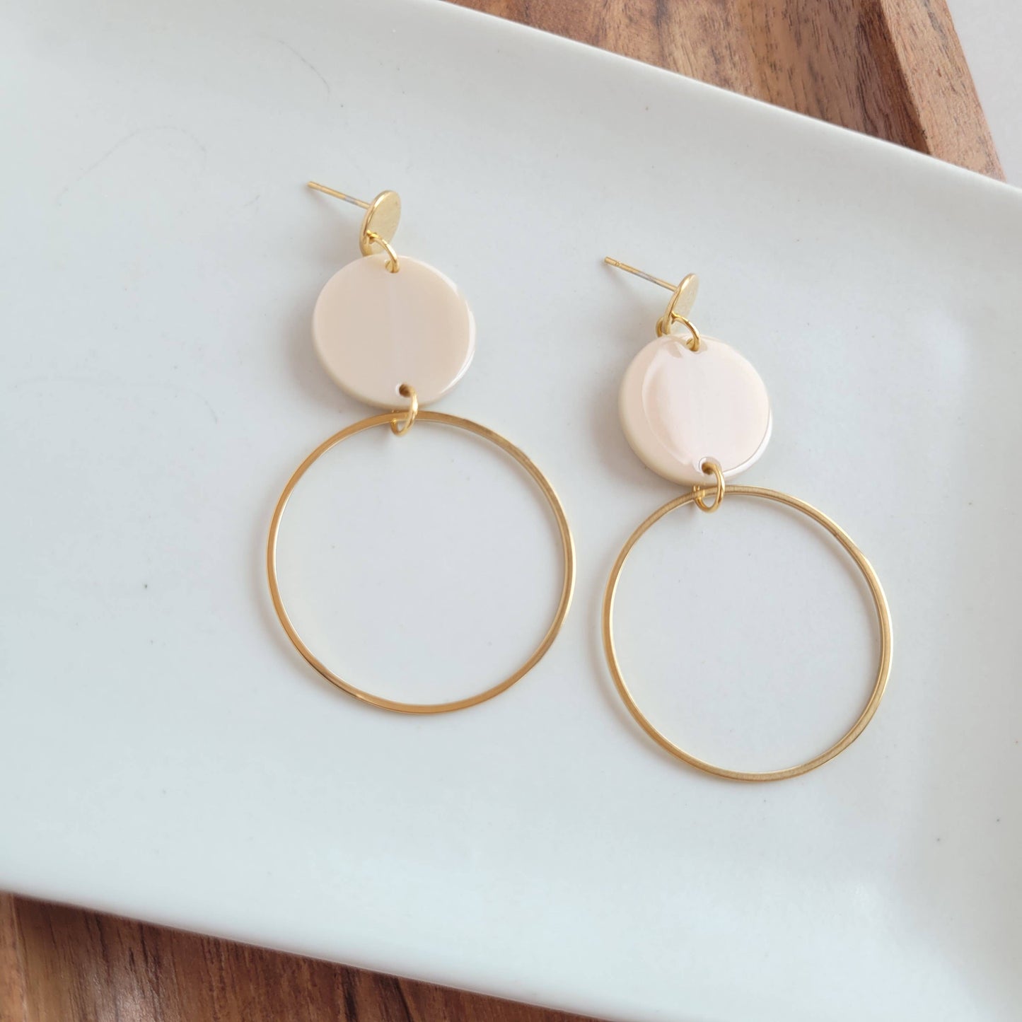 Sadie Earrings - Linen