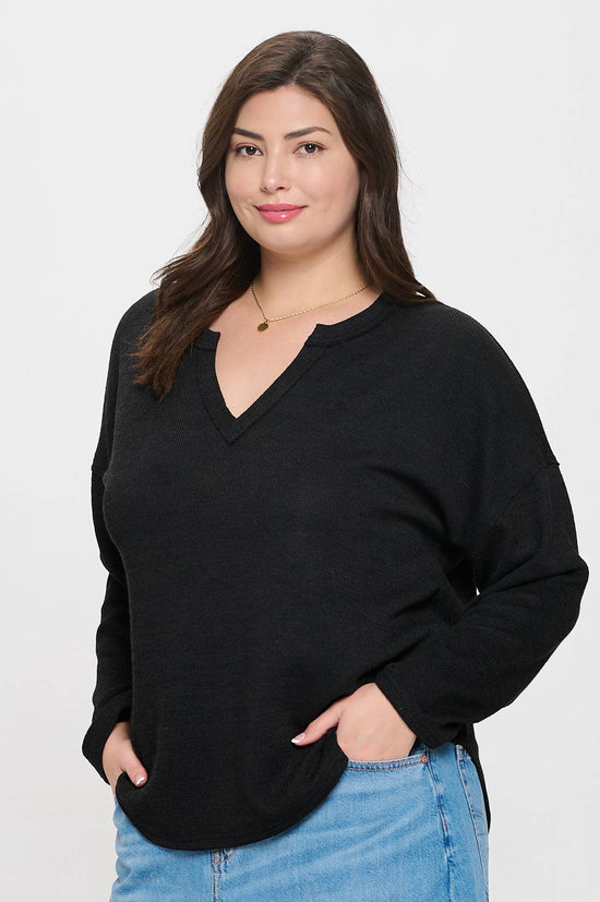 Everyday Notch Neck Curvy Top